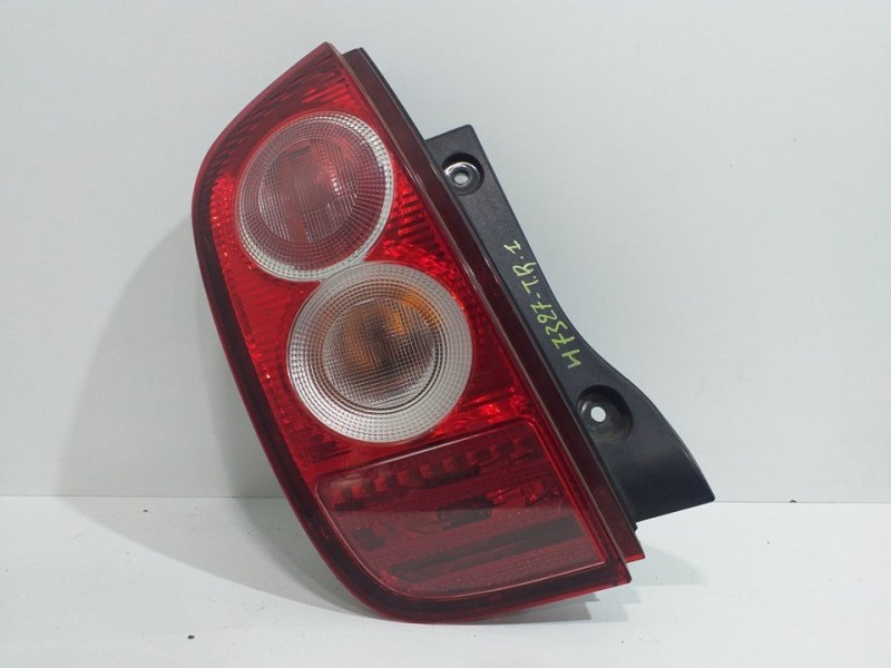 Recambio de piloto trasero izquierdo para nissan micra (k12e) acenta referencia OEM IAM 26555AX720 89030767 