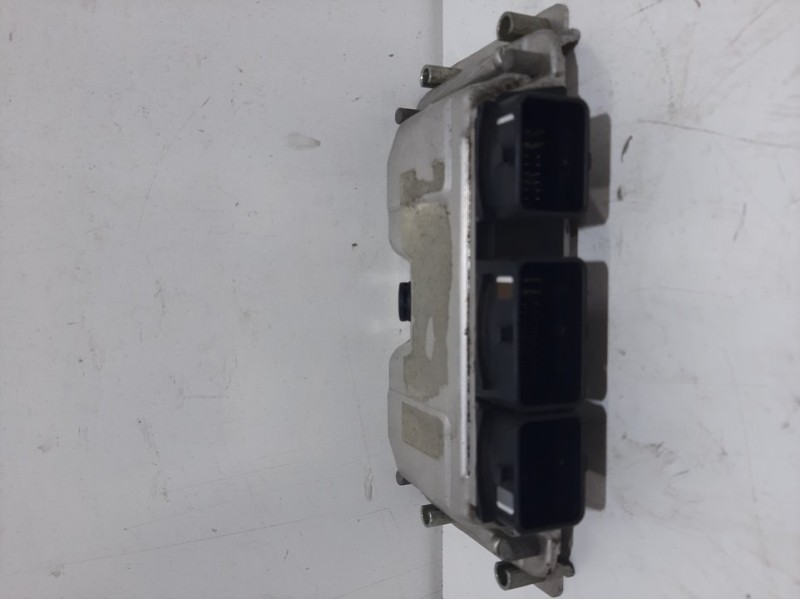 Recambio de centralita motor uce para peugeot 307 (s1) xt referencia OEM IAM 0281206943 9638765680 
