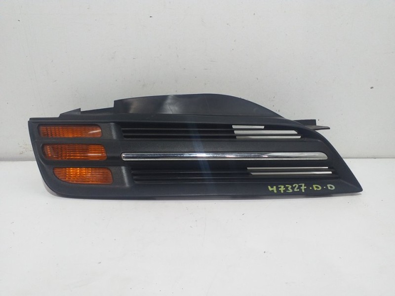 Recambio de rejilla paragolpes derecha para nissan micra (k12e) acenta referencia OEM IAM 62320AX600  