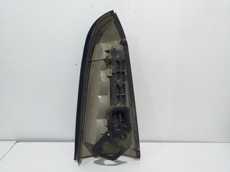 Recambio de piloto trasero izquierdo para opel astra g caravan comfort referencia OEM IAM   