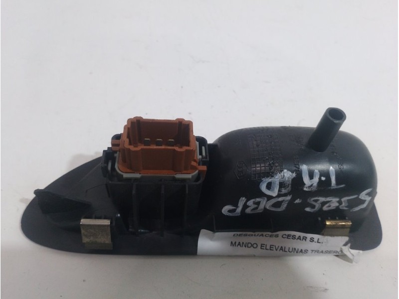 Recambio de mando elevalunas trasero derecho para renault laguna ii (bg0) authentique referencia OEM IAM 8200317494  