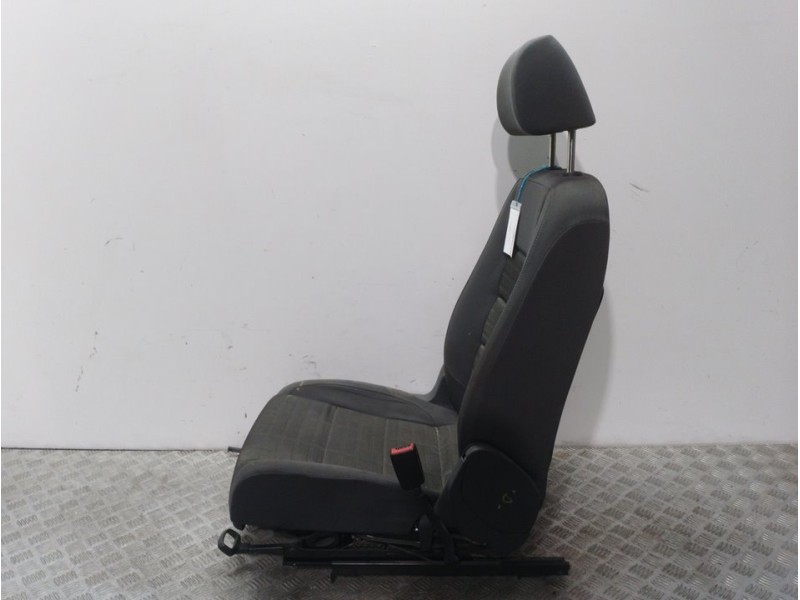 Recambio de asiento delantero derecho para volkswagen touran (1t1) advance referencia OEM IAM   