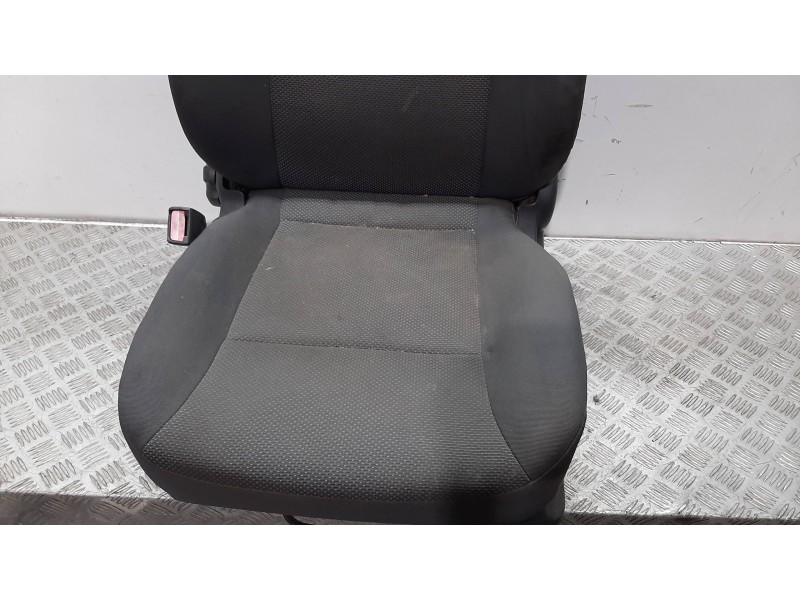 Recambio de asiento delantero izquierdo para chevrolet aveo lt referencia OEM IAM 96424071  