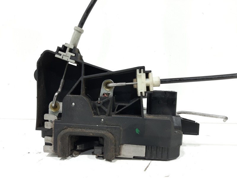 Recambio de cerradura puerta delantera derecha para opel vectra c berlina comfort referencia OEM IAM 13210770  