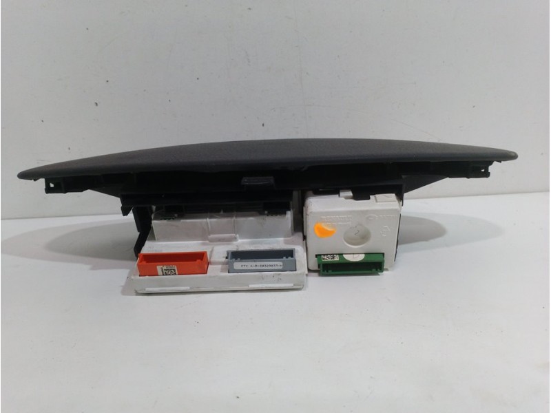 Recambio de pantalla multifuncion para renault laguna ii (bg0) authentique referencia OEM IAM 8200361582  