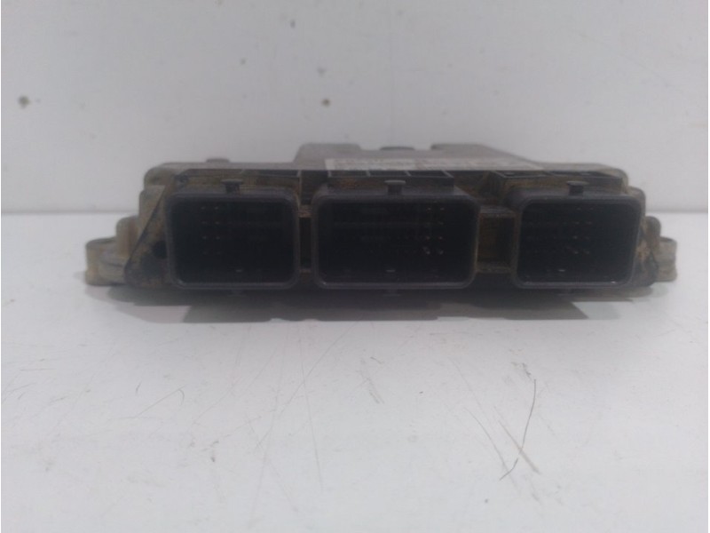 Recambio de centralita motor uce para citroën c2 furio referencia OEM IAM 0281011785 9656709880 BOSCH