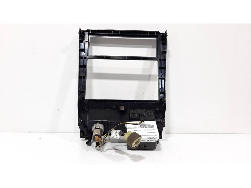 Recambio de cenicero para ssangyong musso pick up 2.9 referencia OEM IAM 7794105401   Recambio de cenicero para ssangyong musso pick up 2.9 referencia OEM IAM 7794105401