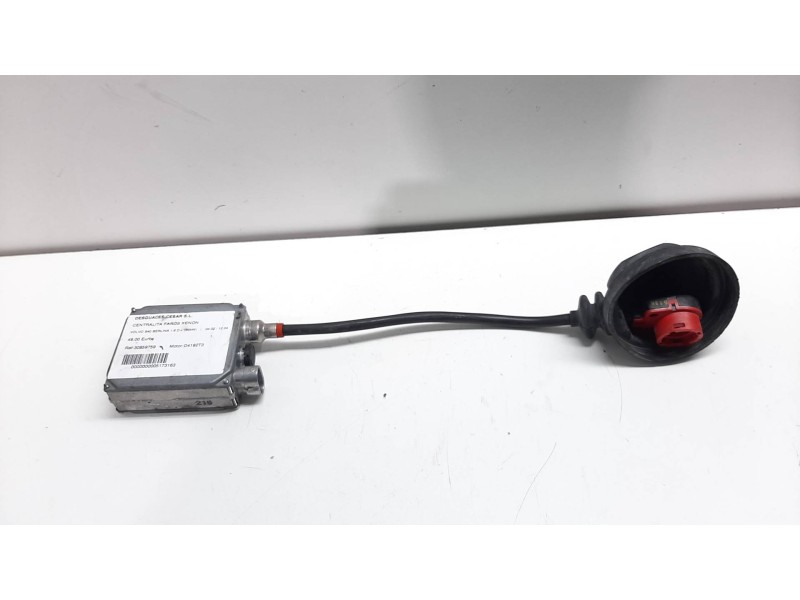 Recambio de centralita faros xenon para volvo s40 berlina 1.9 d+ (85kw) referencia OEM IAM 30859759  