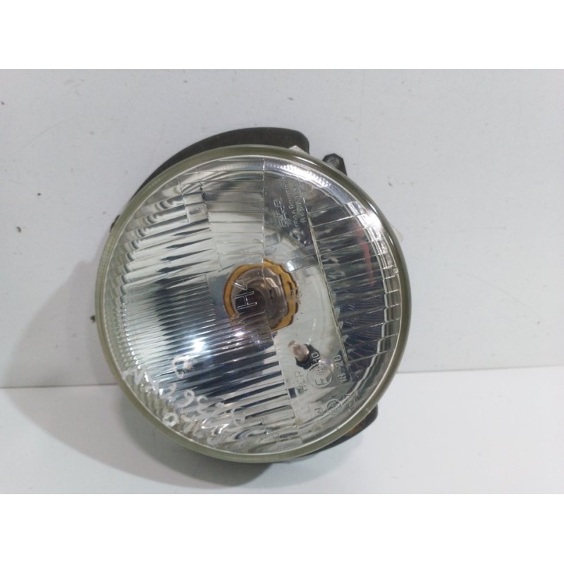 Recambio de faro derecho para volkswagen polo (867/871/873) básico coupe (1759) referencia OEM IAM 867941751A  