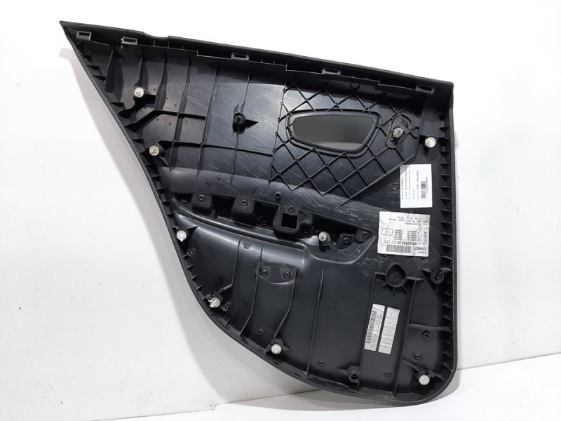 Recambio de guarnecido puerta trasera derecha para bmw serie 1 berlina (e81/e87) 120d referencia OEM IAM 51427133360  