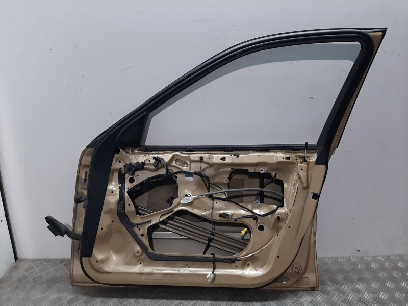 Recambio de puerta delantera derecha para bmw serie 3 berlina (e46) 320d referencia OEM IAM  ORO 