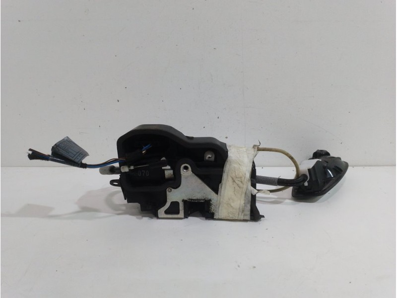 Recambio de cerradura puerta trasera derecha para bmw serie 1 berlina (e81/e87) 120d referencia OEM IAM 51227202148  