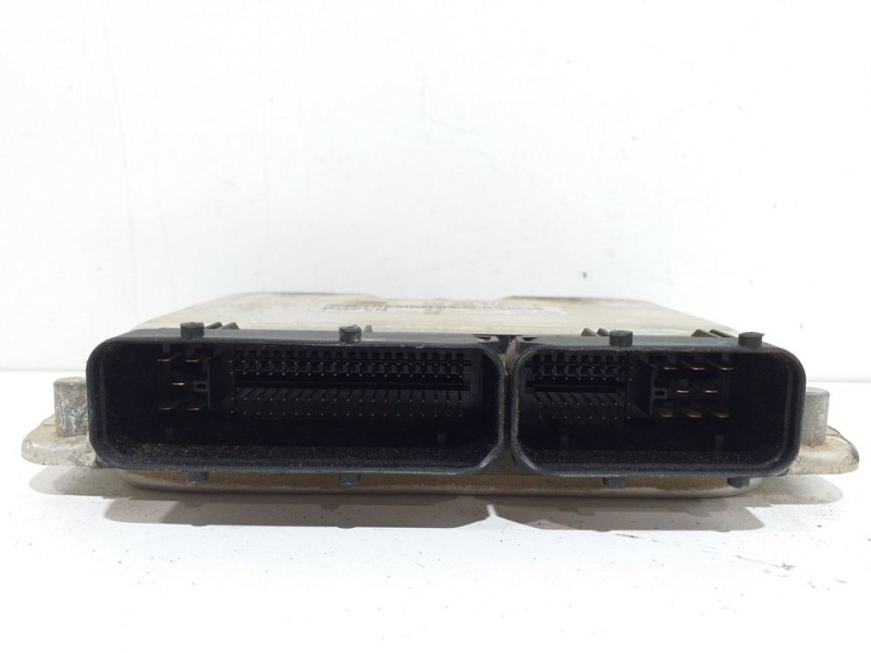 Recambio de centralita motor uce para seat leon (1m1) stella referencia OEM IAM 038906012AT 0281010062 