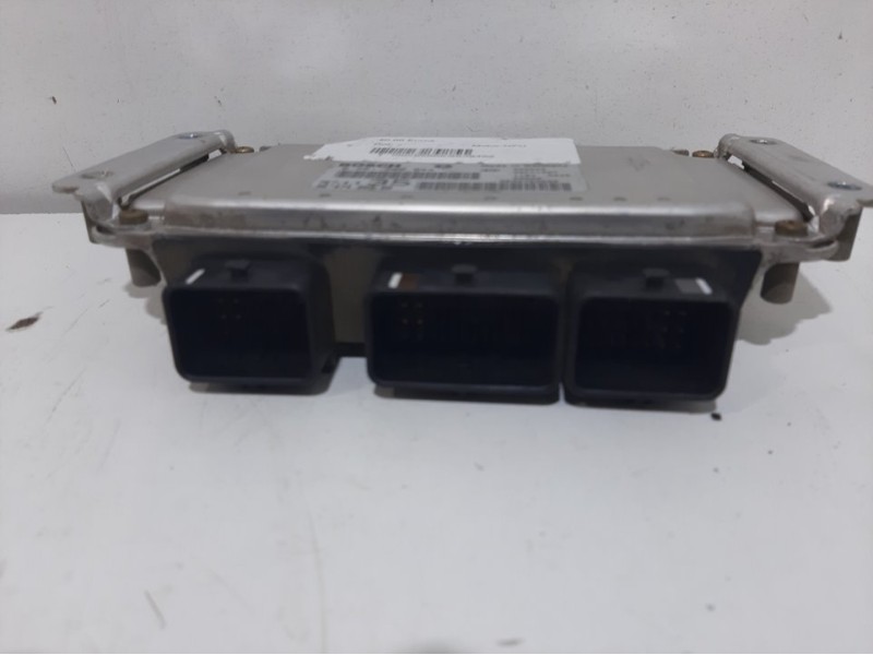 Recambio de centralita motor uce para peugeot 307 (s1) xr referencia OEM IAM 0261206943 9647480580 