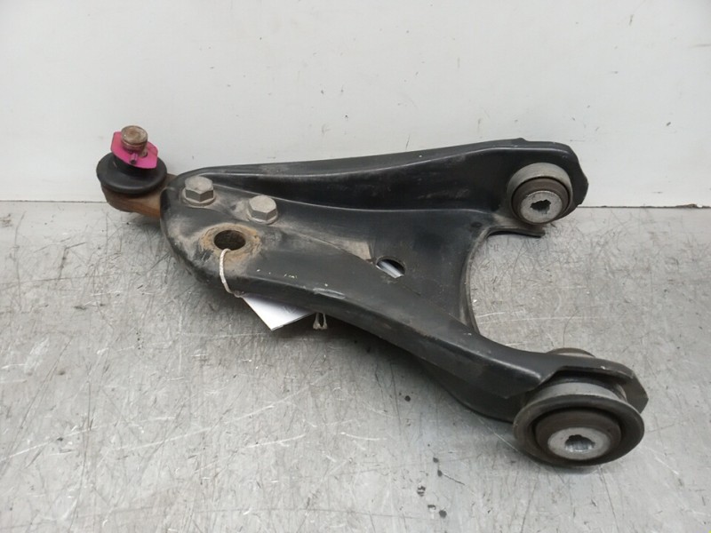Recambio de brazo suspension inferior delantero izquierdo para renault clio ii fase ii (b/cb0) authentique referencia OEM IAM 82