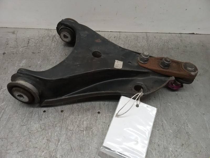 Recambio de brazo suspension inferior delantero izquierdo para renault clio ii fase ii (b/cb0) authentique referencia OEM IAM 82