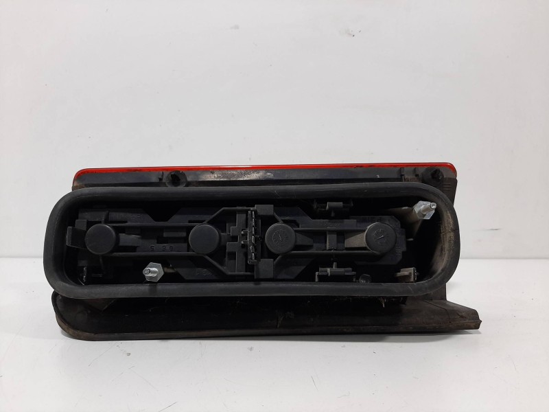 Recambio de piloto trasero izquierdo para opel combo (corsa c) familiar referencia OEM IAM 09199760  