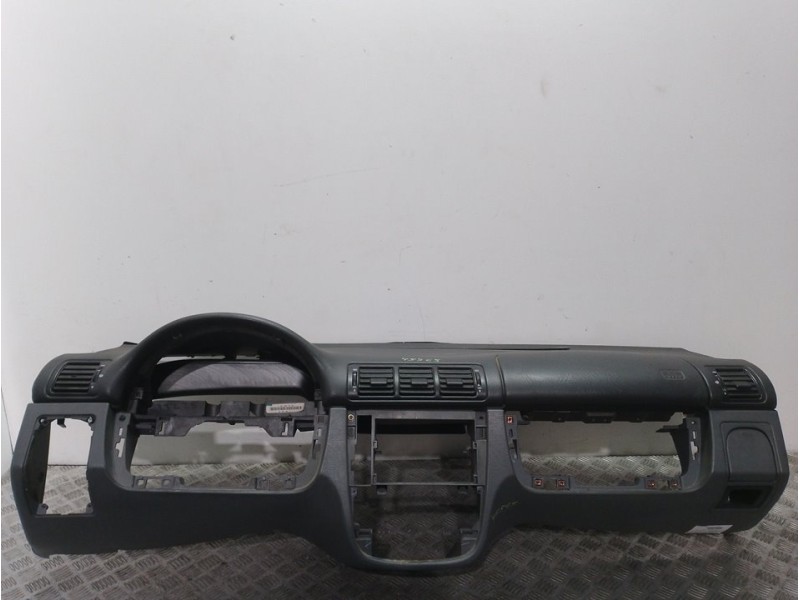 Recambio de salpicadero para mercedes-benz clase m (w163) 320 (163.154) referencia OEM IAM A1636800787   Recambio de salpicadero para mercedes-benz clase m (w163) 320 (163.154) referencia OEM IAM A1636800787