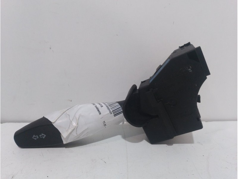 Recambio de mando intermitentes para ford fiesta (cbk) ambiente referencia OEM IAM   