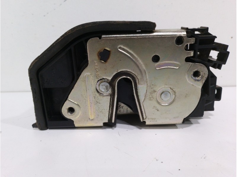 Recambio de cerradura puerta trasera derecha para bmw x3 (e83) 2.0d referencia OEM IAM 7167074 5 PINES 