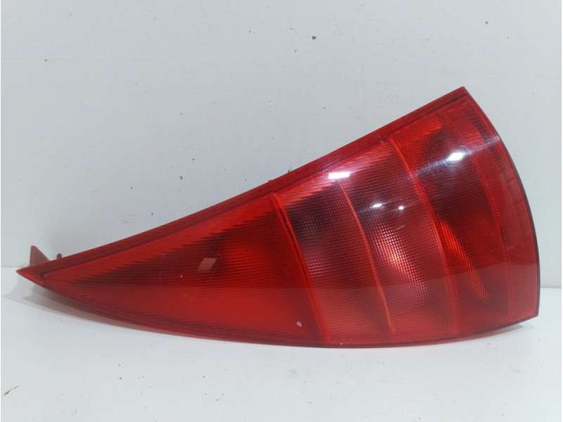 Recambio de piloto trasero derecho para citroën c3 1.4 sx plus referencia OEM IAM   