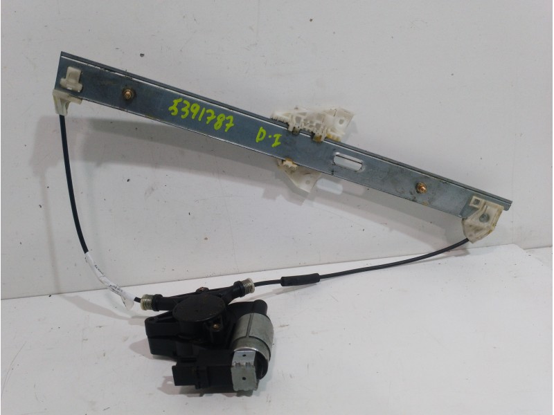 Recambio de elevalunas delantero izquierdo para mazda 3 berlina (bk) 1.6 crdt active referencia OEM IAM BP4K59590A 6 PINES 