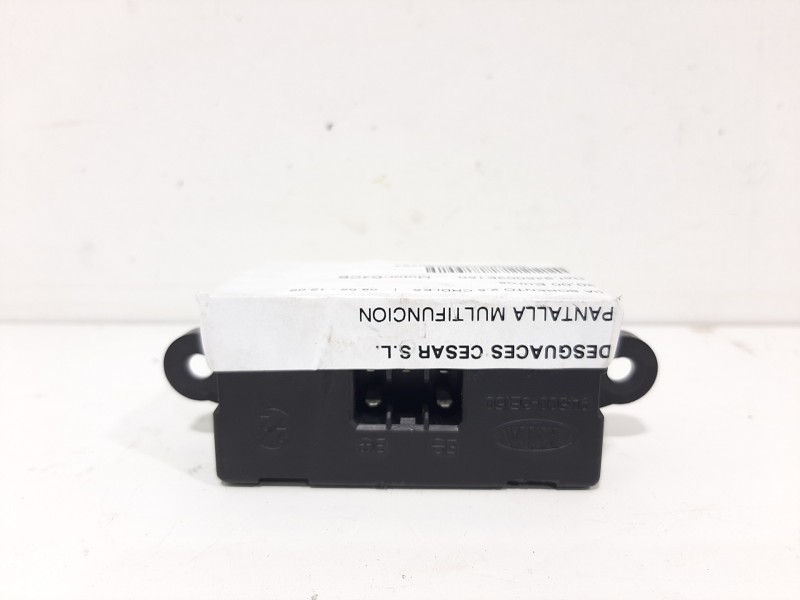 Recambio de pantalla multifuncion para kia sorento 2.5 crdi ex referencia OEM IAM 945003E150  