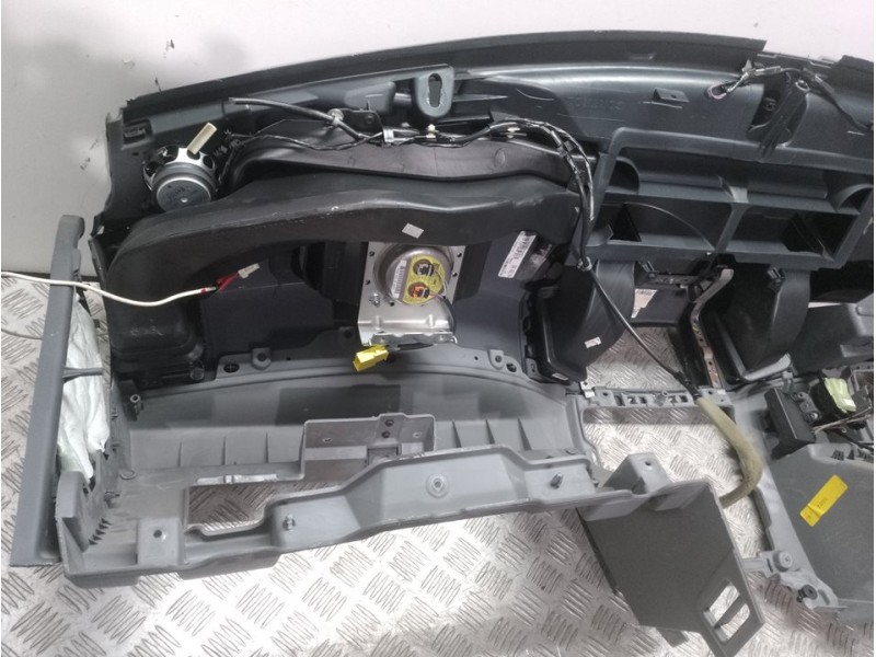 Recambio de salpicadero para jeep gr. cherokee (wh) 3.0 crd laredo referencia OEM IAM   