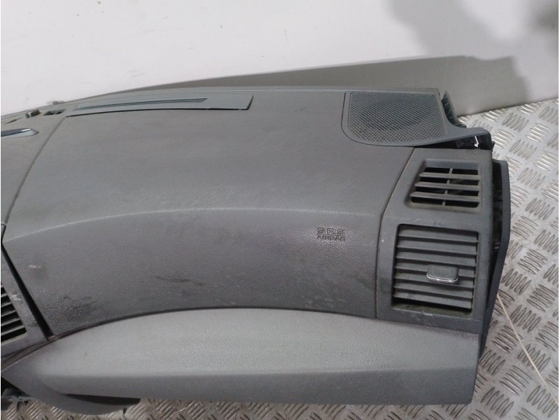 Recambio de salpicadero para jeep gr. cherokee (wh) 3.0 crd laredo referencia OEM IAM   