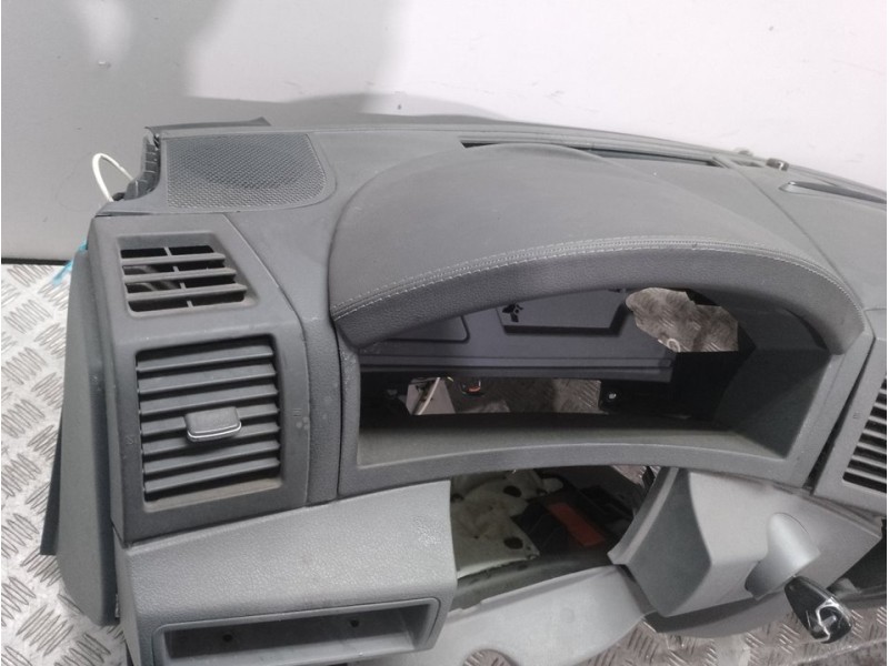 Recambio de salpicadero para jeep gr. cherokee (wh) 3.0 crd laredo referencia OEM IAM   