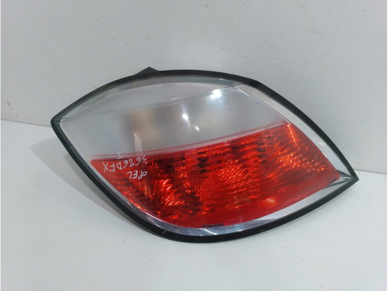 Recambio de piloto trasero izquierdo para opel astra h berlina cosmo referencia OEM IAM   