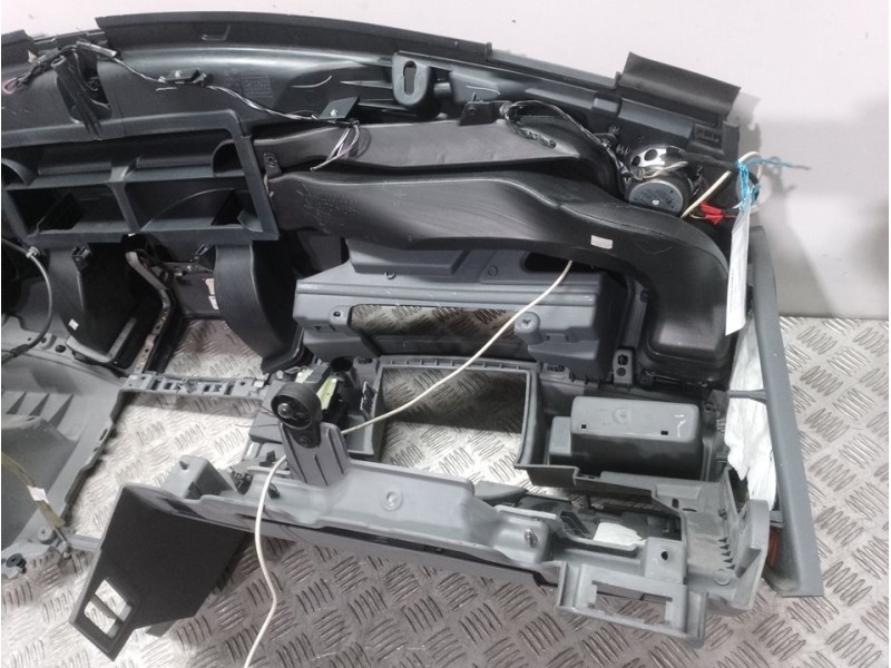 Recambio de salpicadero para jeep gr. cherokee (wh) 3.0 crd laredo referencia OEM IAM   