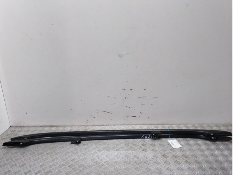 Recambio de barras de techo para bmw x3 (e83) 2.0d referencia OEM IAM 51137052538  