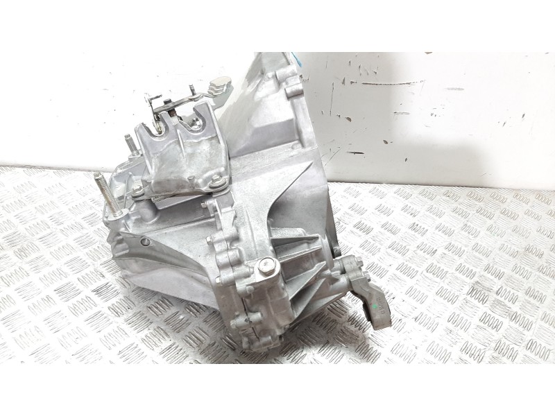 Recambio de caja cambios para mazda cx-3 center-line referencia OEM IAM 6TH0201471  