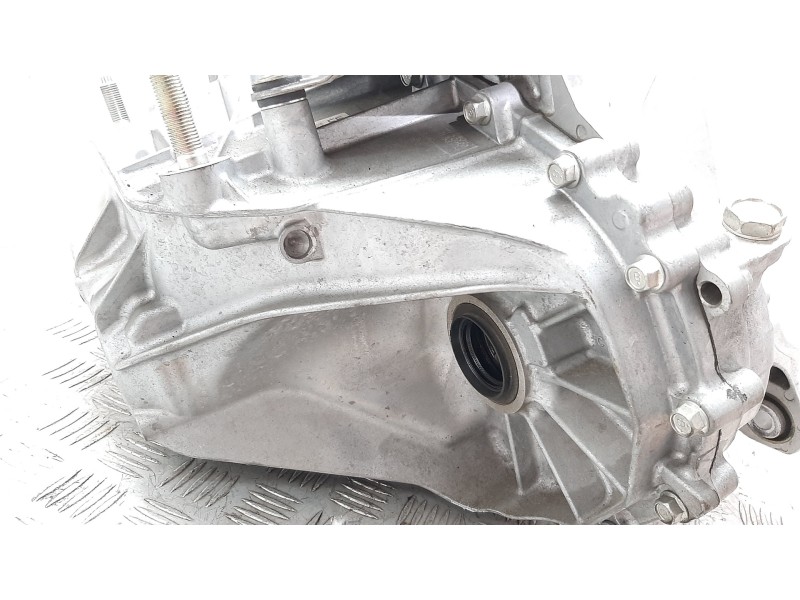 Recambio de caja cambios para mazda cx-3 center-line referencia OEM IAM 6TH0201471  