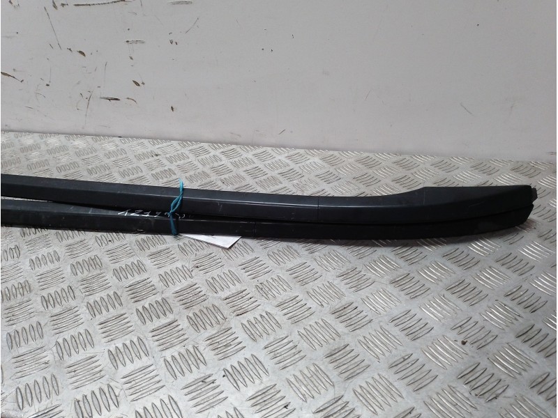 Recambio de barras de techo para bmw x3 (e83) 2.0d referencia OEM IAM 51137052538  