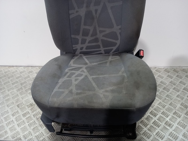 Recambio de asiento delantero derecho para nissan primera berlina (p11) competence referencia OEM IAM 870009F161  