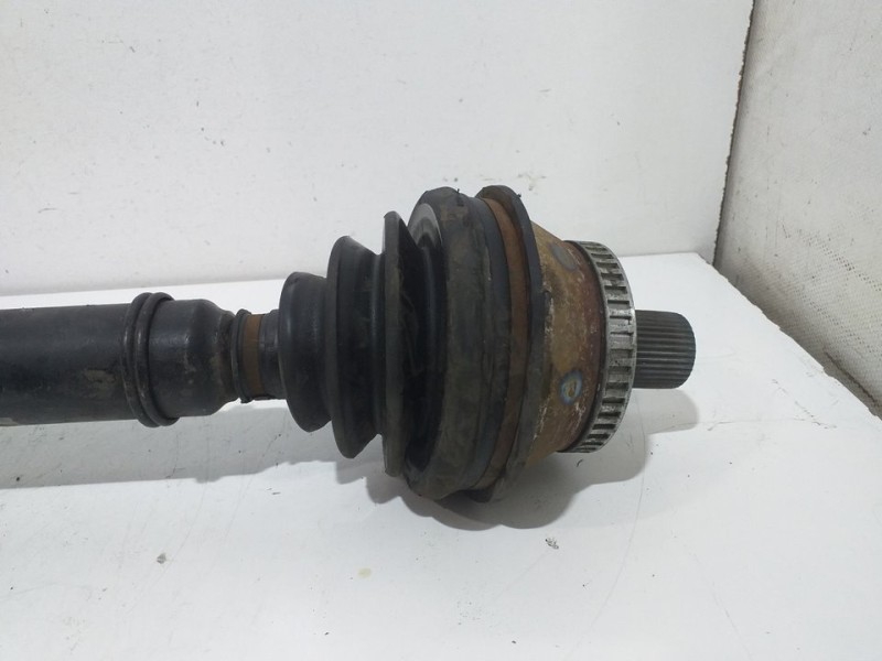 Recambio de transmision delantera derecha para audi a6 berlina (4b2) 2.5 tdi referencia OEM IAM 4A0407341B  