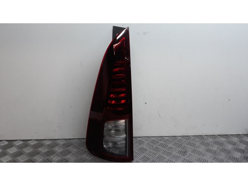 Recambio de piloto trasero izquierdo para renault espace iv (jk0) authentique referencia OEM IAM 8200394722  