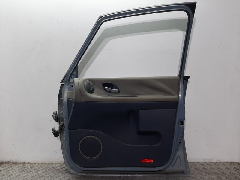 Recambio de puerta delantera derecha para renault espace iv (jk0) dynamique referencia OEM IAM 7751473098 AZUL 