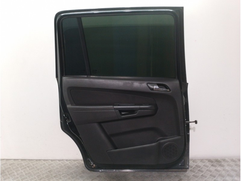 Recambio de puerta trasera izquierda para opel zafira b family referencia OEM IAM 13203015 NEGRO 