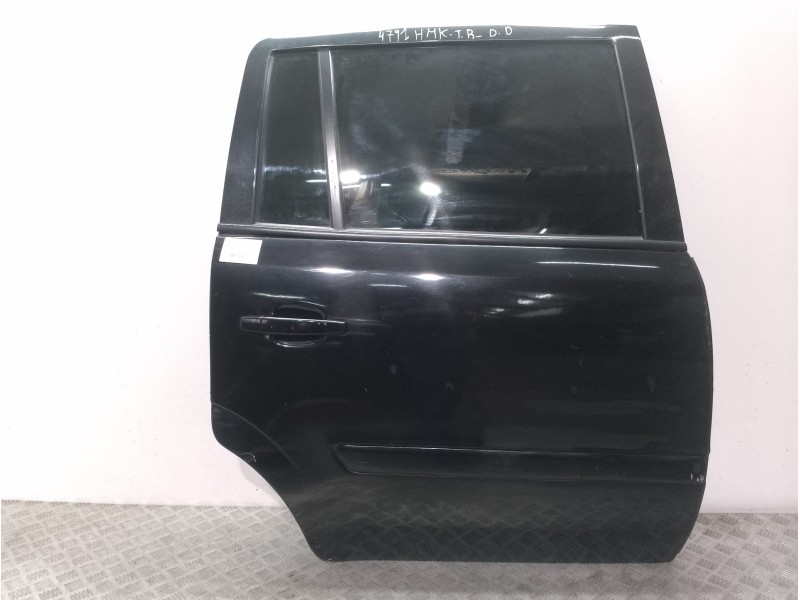 Recambio de puerta trasera derecha para opel zafira b family referencia OEM IAM 13203016 NEGRO 
