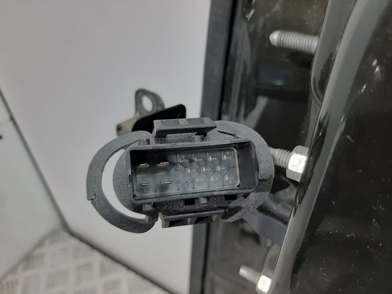 Recambio de puerta trasera derecha para saab 9-3 berlina 2.0 t arc referencia OEM IAM 12797416  