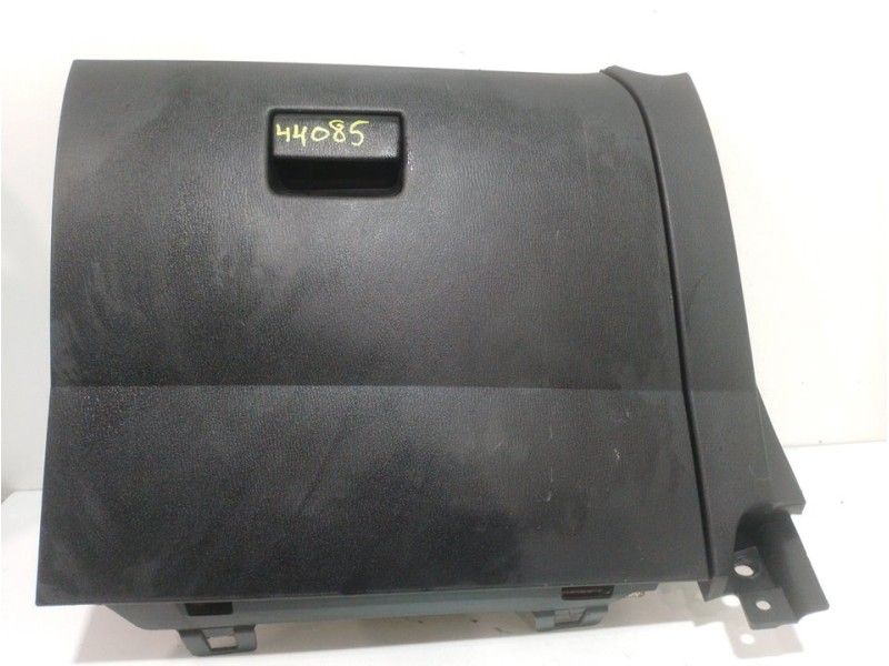 Recambio de guantera para mazda cx-3 center-line referencia OEM IAM DM0P64030A  