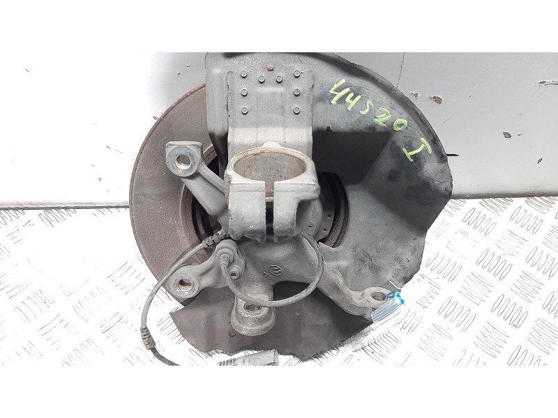 Recambio de mangueta delantera izquierda para bmw serie 3 touring (e46) 320d referencia OEM IAM   