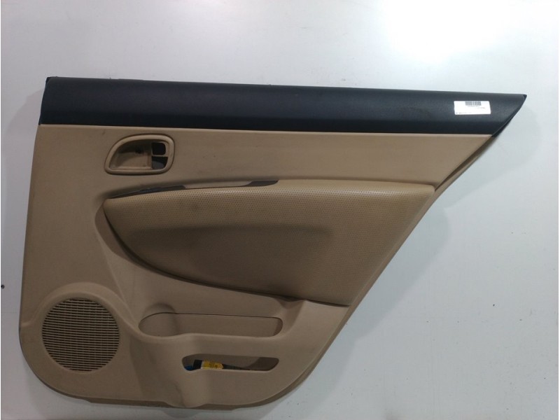 Recambio de guarnecido puerta trasera derecha para kia carens (un) active referencia OEM IAM 833061D0050G  