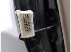 Recambio de puerta delantera derecha para kia carens (un) active referencia OEM IAM 760041D010   2