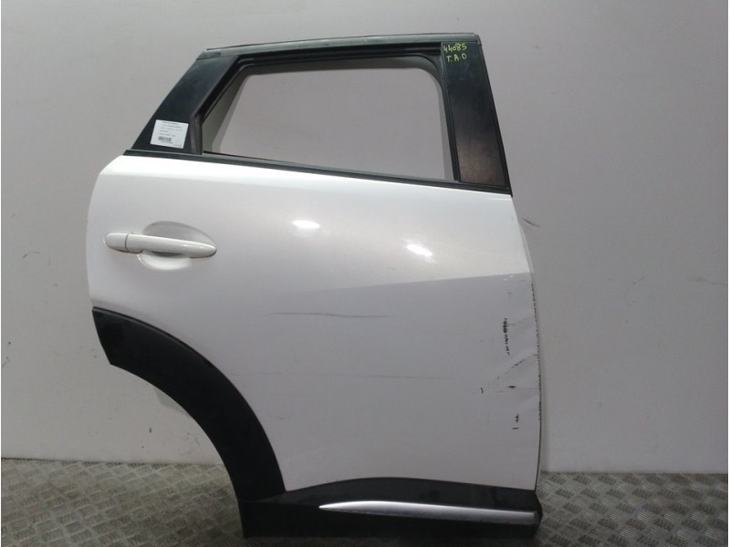 Recambio de puerta trasera derecha para mazda cx-3 center-line referencia OEM IAM DKY07202XC BLANCO 