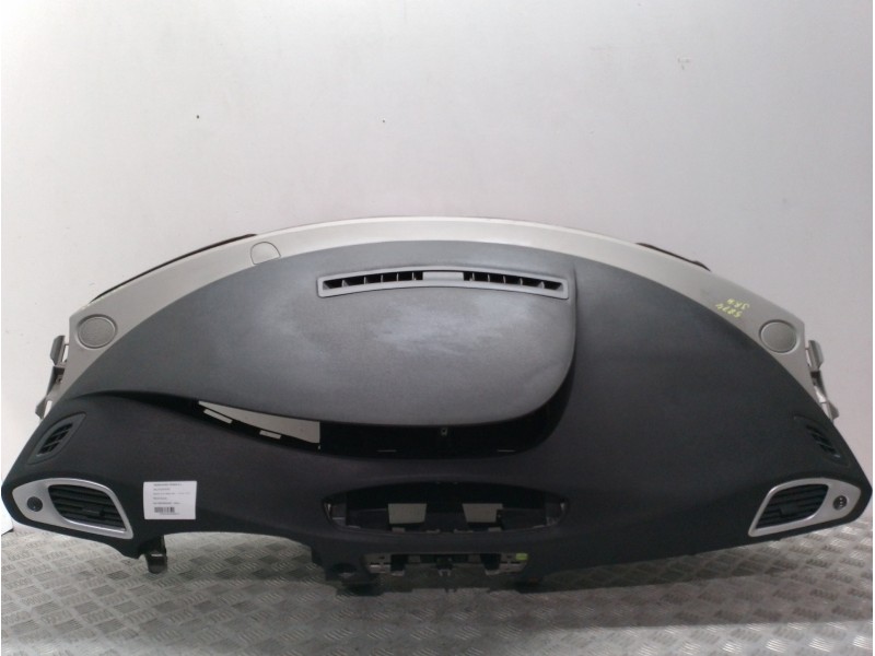 Recambio de salpicadero para mazda cx-3 center-line referencia OEM IAM DB2W60400C  