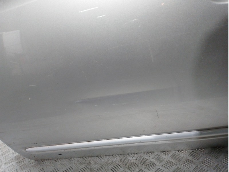 Recambio de puerta delantera izquierda para kia carens (un) active referencia OEM IAM 760031D010   Recambio de puerta delantera izquierda para kia carens (un) active referencia OEM IAM 760031D010